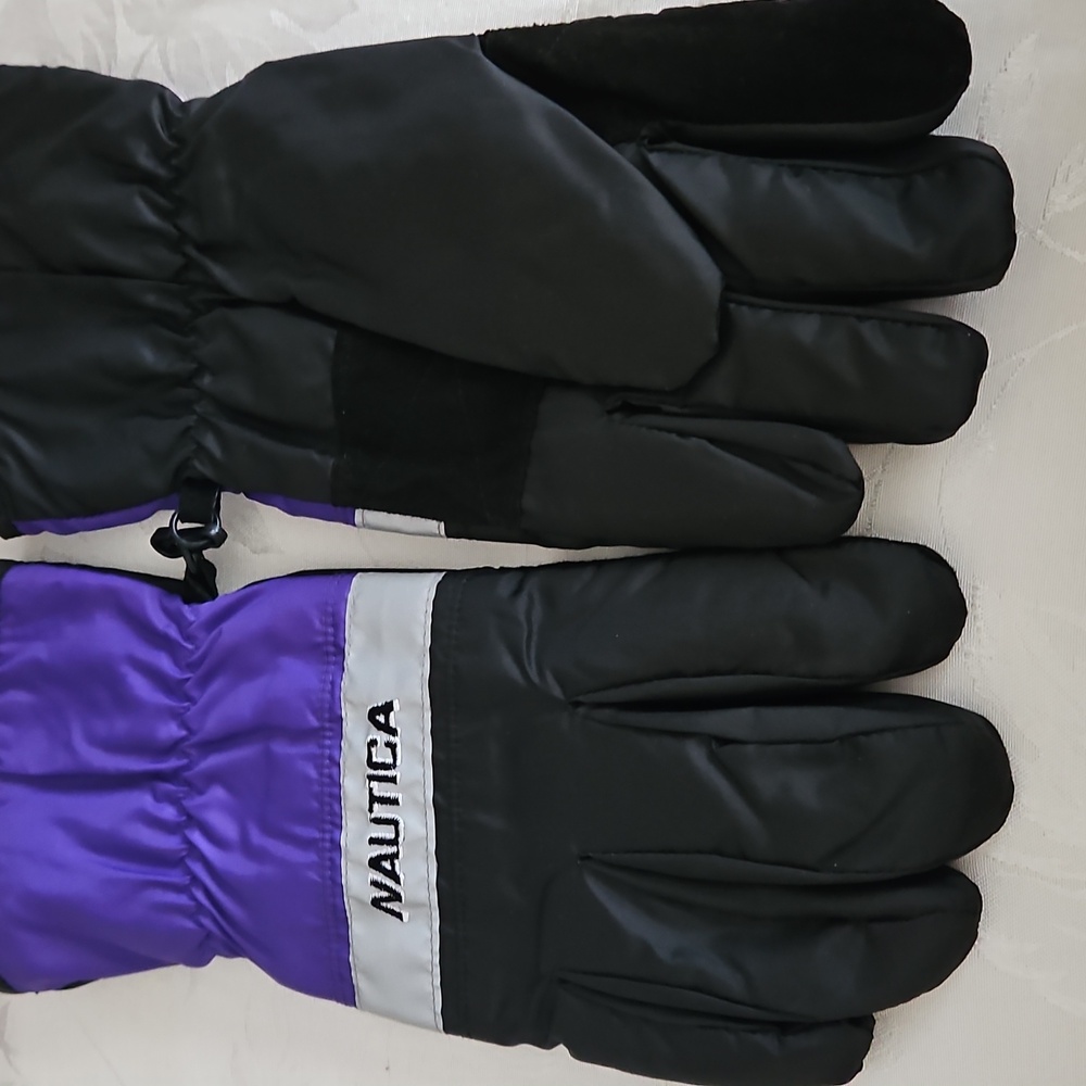 Nautica Aquarius Gloves, Size L/XL.